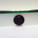 Optie sensor schakelaar: met een handbeweging onderlangs de sensor wordt de verlichting in en uit geschakeld (geen timer)