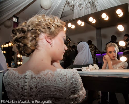 Visagie spiegel huren