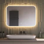 Deze moderne badkamer spiegel met afgeronde hoeken is van alle gemakken voorzien, zoals: verlichting, spiegelverwarming, dimfunctie en een instelbare lichtkleur